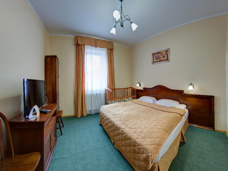 Lavanda Country Club Tatariv Buitenkant foto