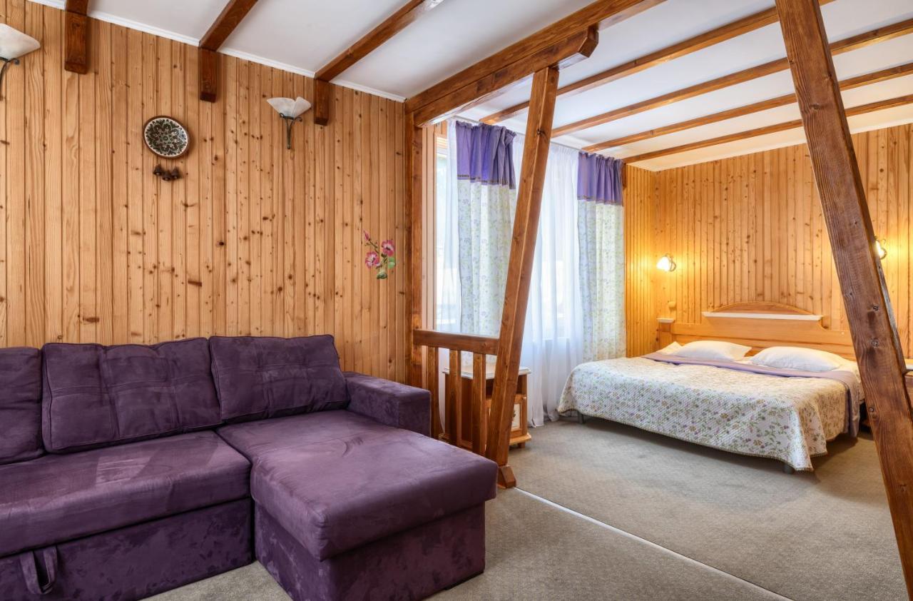 Lavanda Country Club Tatariv Buitenkant foto